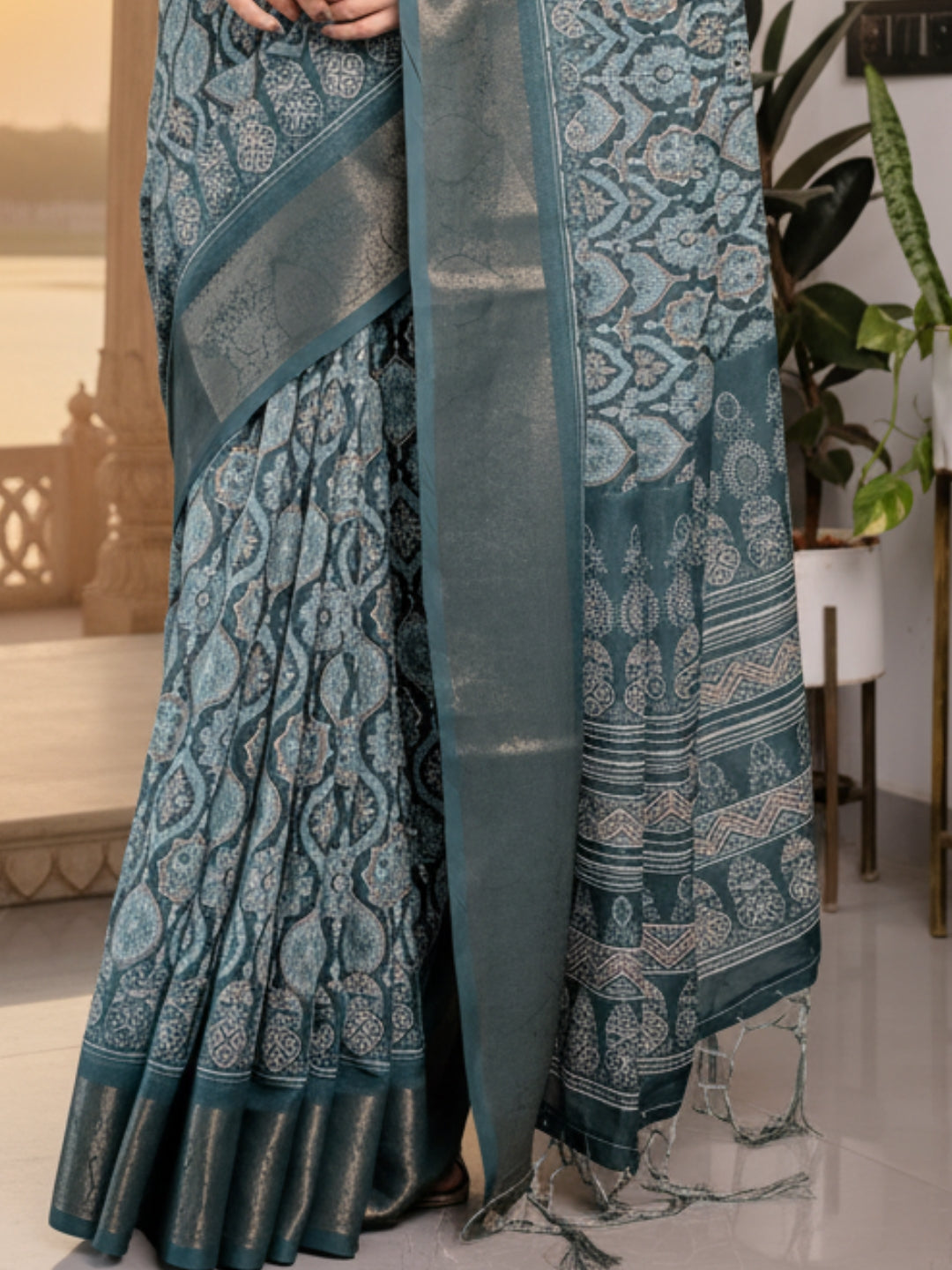 Green Linen Cotton Saree For Women | Digital Print Party Wear Saree