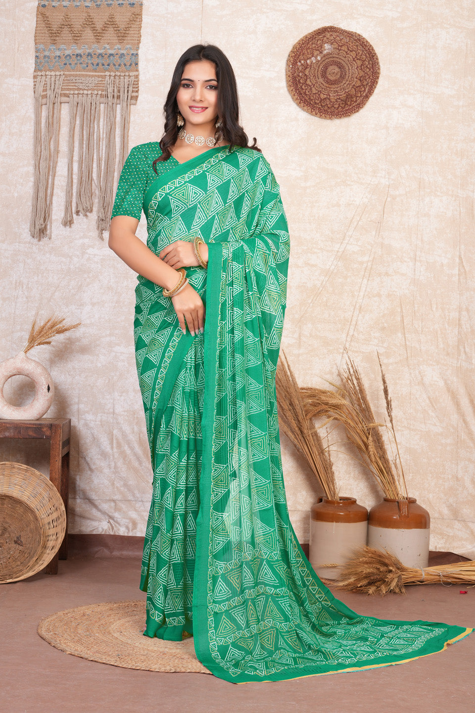 Zamuna Women Emerald Green Georgette Geometric Saree | Effortless Festive Wear