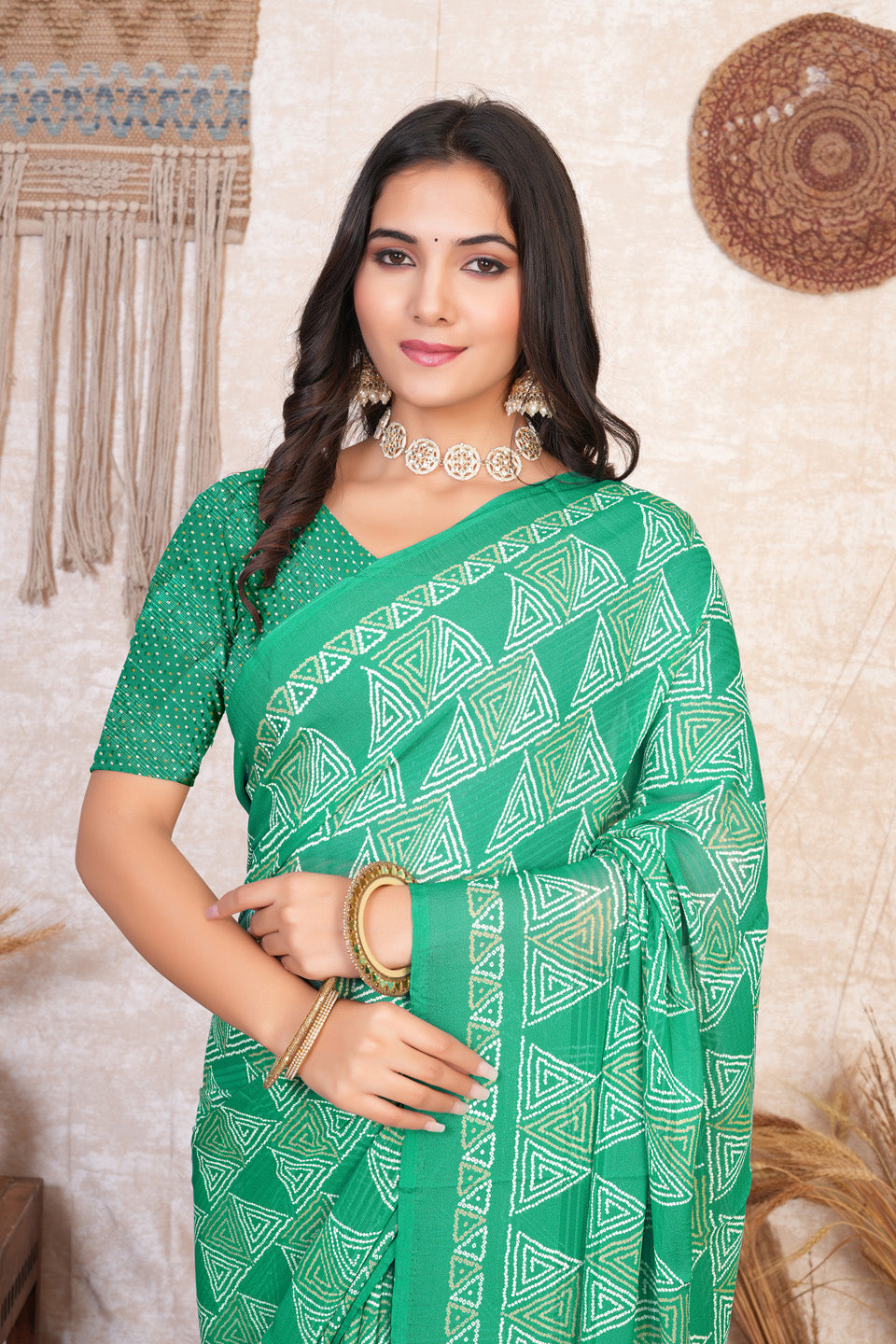 Zamuna Women Emerald Green Georgette Geometric Saree | Effortless Festive Wear