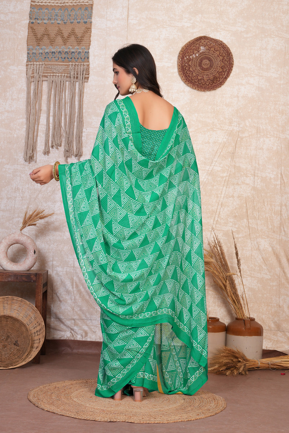Zamuna Women Emerald Green Georgette Geometric Saree | Effortless Festive Wear