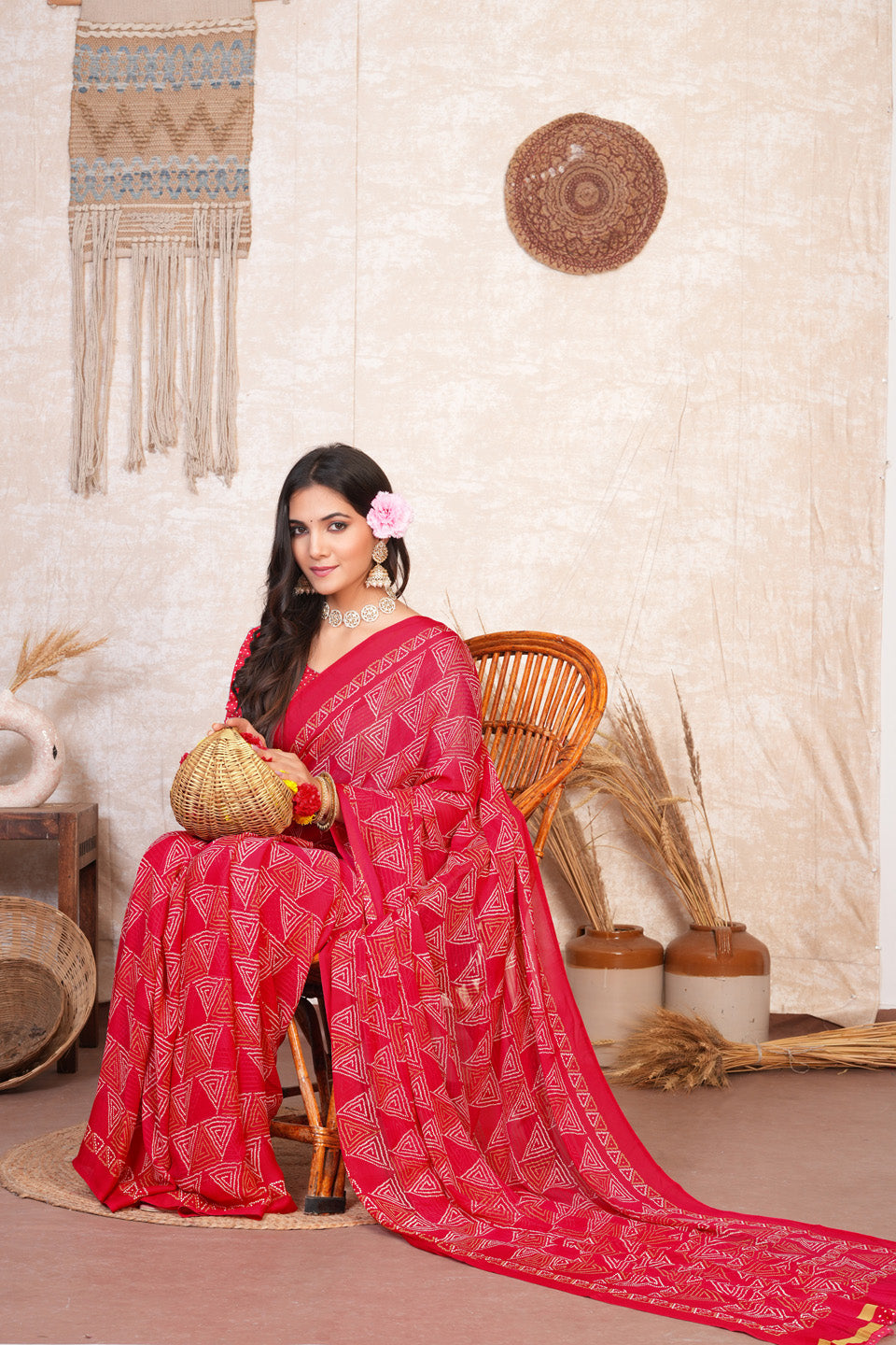 Zamuna Women Classic Red Georgette Geometric Saree | Dazzling Party & Festive Wear