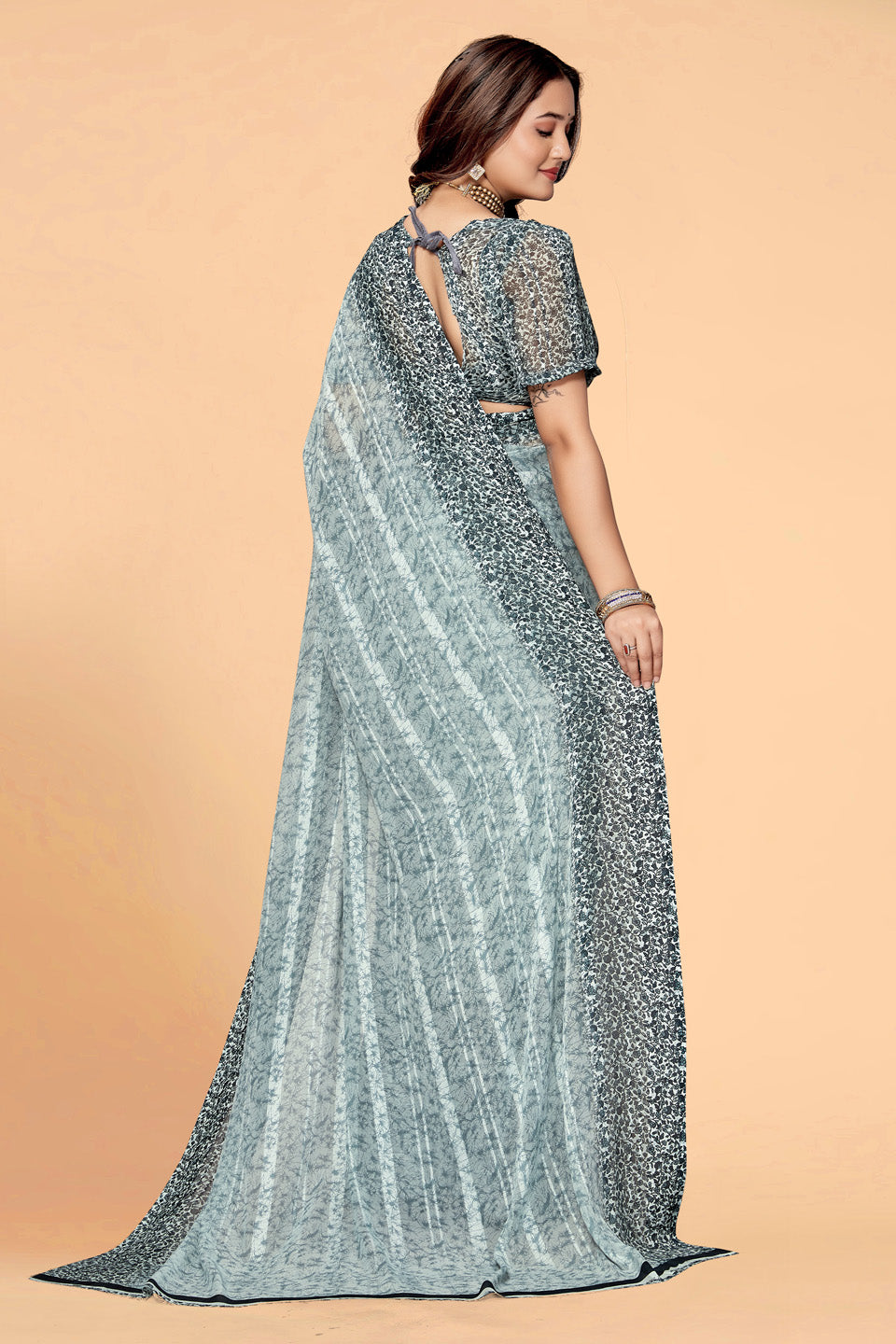 Zamuna Women Elegant Grey Georgette Geometric Saree | Chic & Modern Office Wear