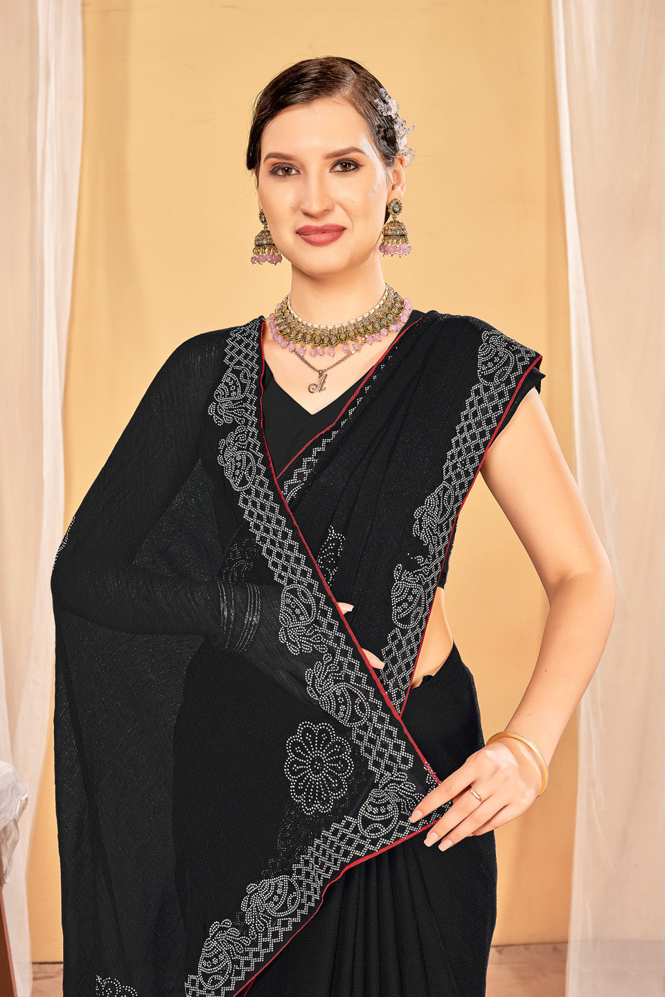 Zamuna Women Green Georgette Solid Diamond Saree – Graceful Radiance in Emerald Tones