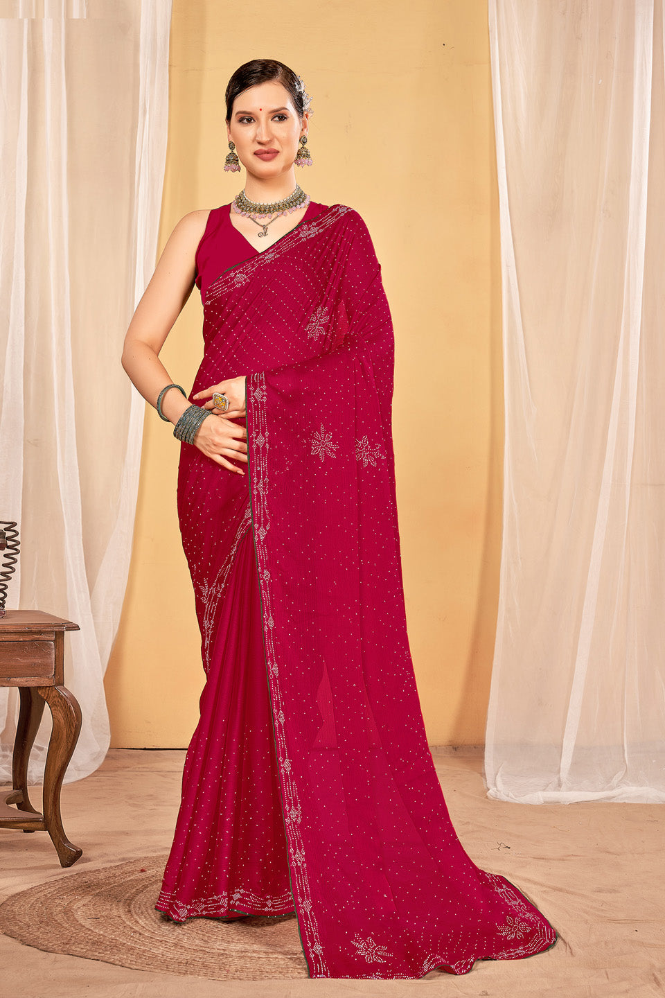 Zamuna Women Red Georgette Solid Diamond Saree – Bold Elegance in Vibrant Red
