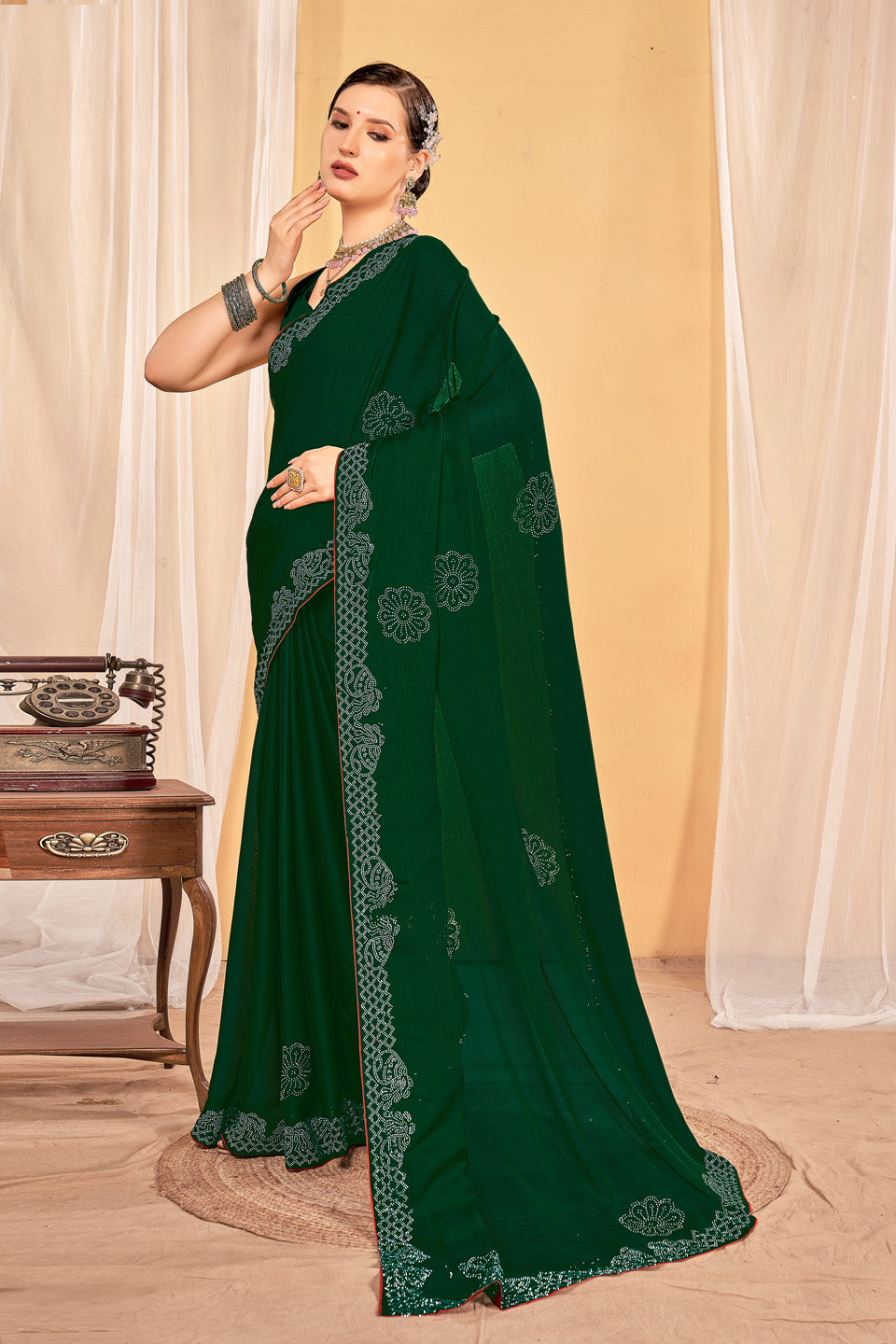 Zamuna Women Green Georgette Solid Diamond Saree – Refreshing Elegance in Green