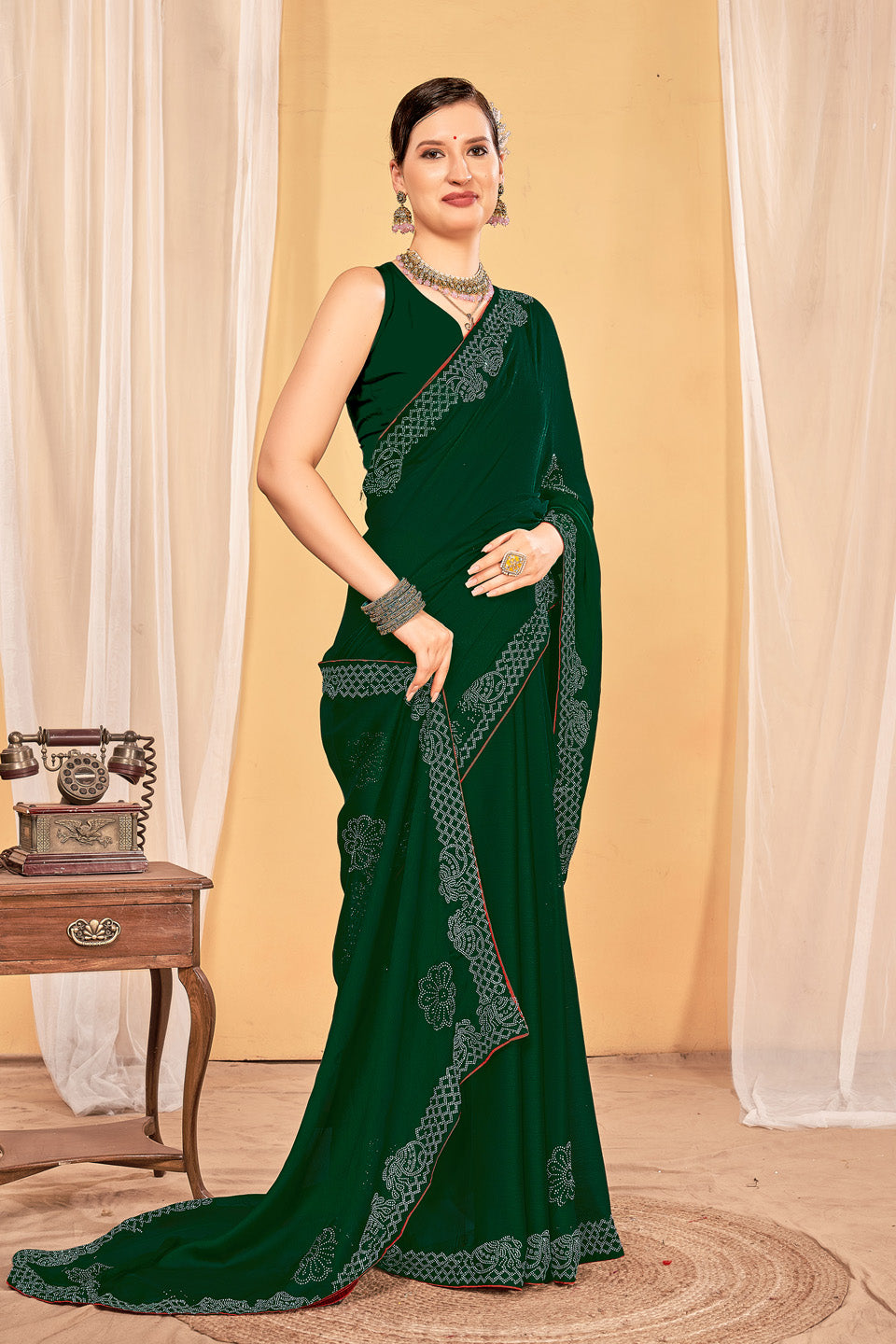 Zamuna Women Green Georgette Solid Diamond Saree – Refreshing Elegance in Green