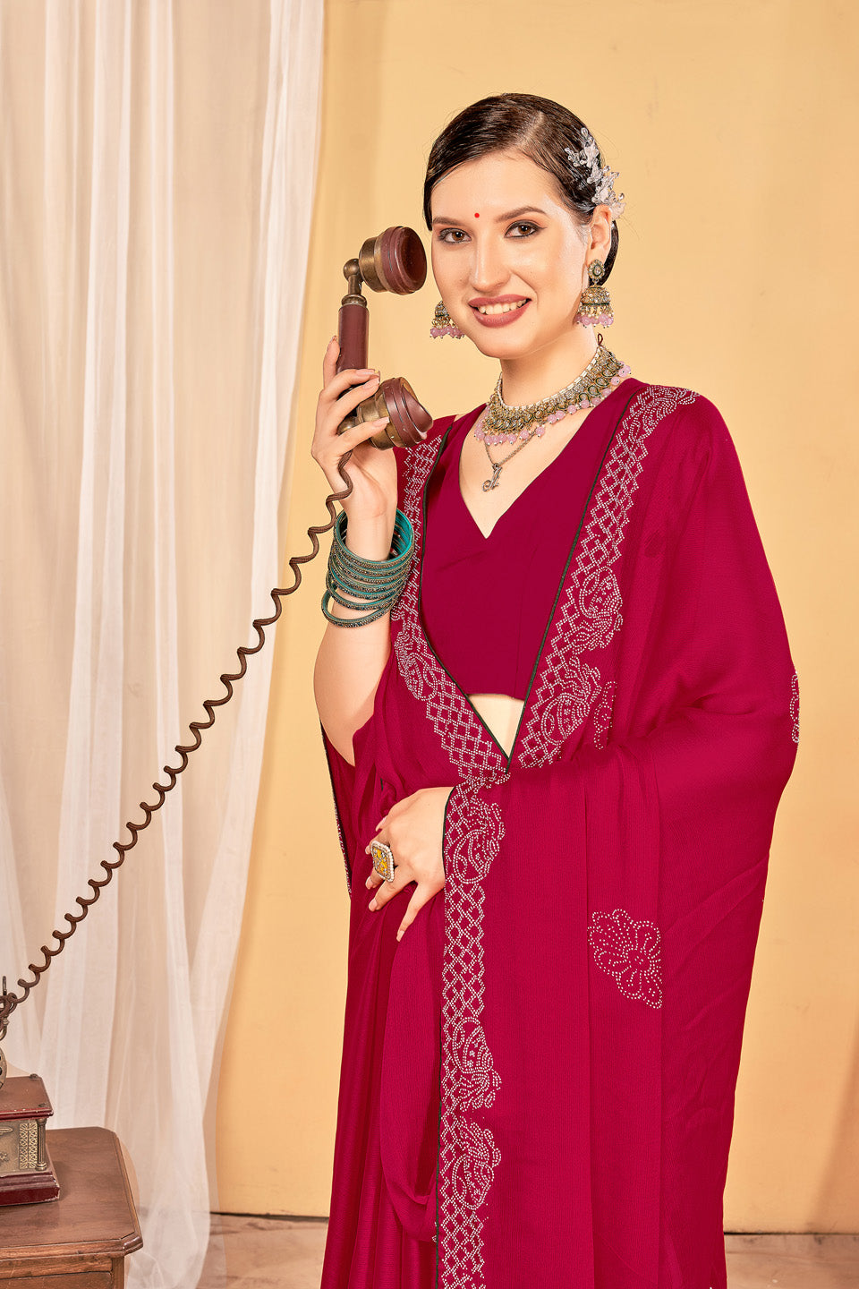 Zamuna Women Red Georgette Solid Diamond Saree – Bold Elegance in Vibrant Red