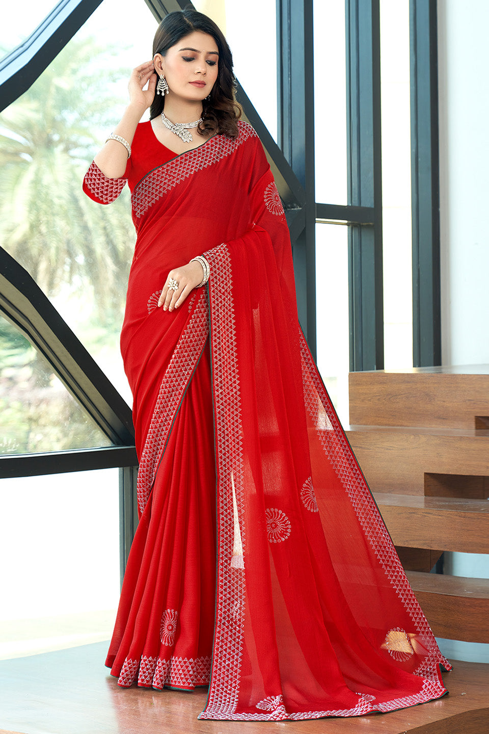 Zamuna Women Red Georgette Solid Diamond Saree – Vibrant Elegance in Red