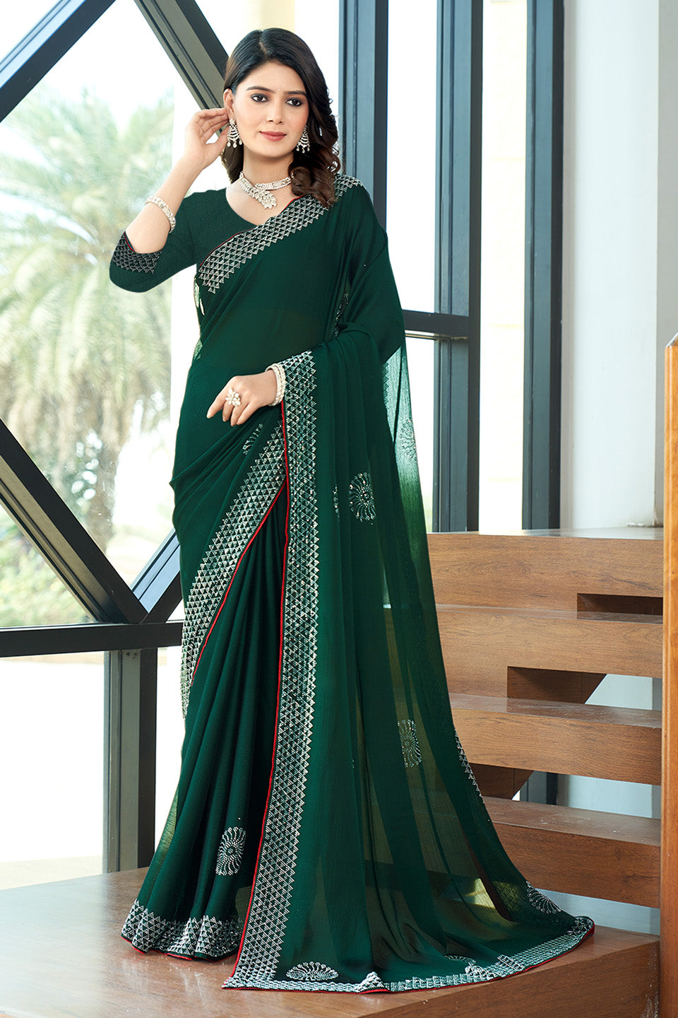 Zamuna Women Green Georgette Solid Diamond Saree – Subtle Glamour in Refreshing Green