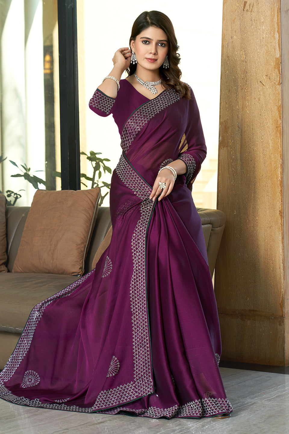 Zamuna Women Purple Georgette Solid Diamond Saree – Subtle Glamour in Elegant Purple