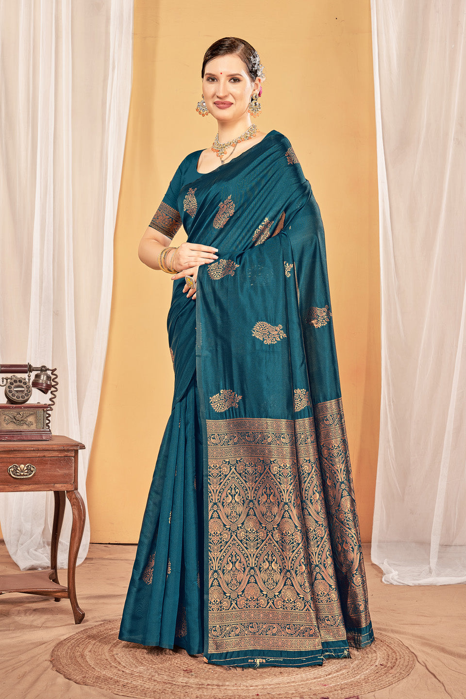 Zamuna Women Teal Silk Floral Woven Saree – Timeless Elegance in Teal
