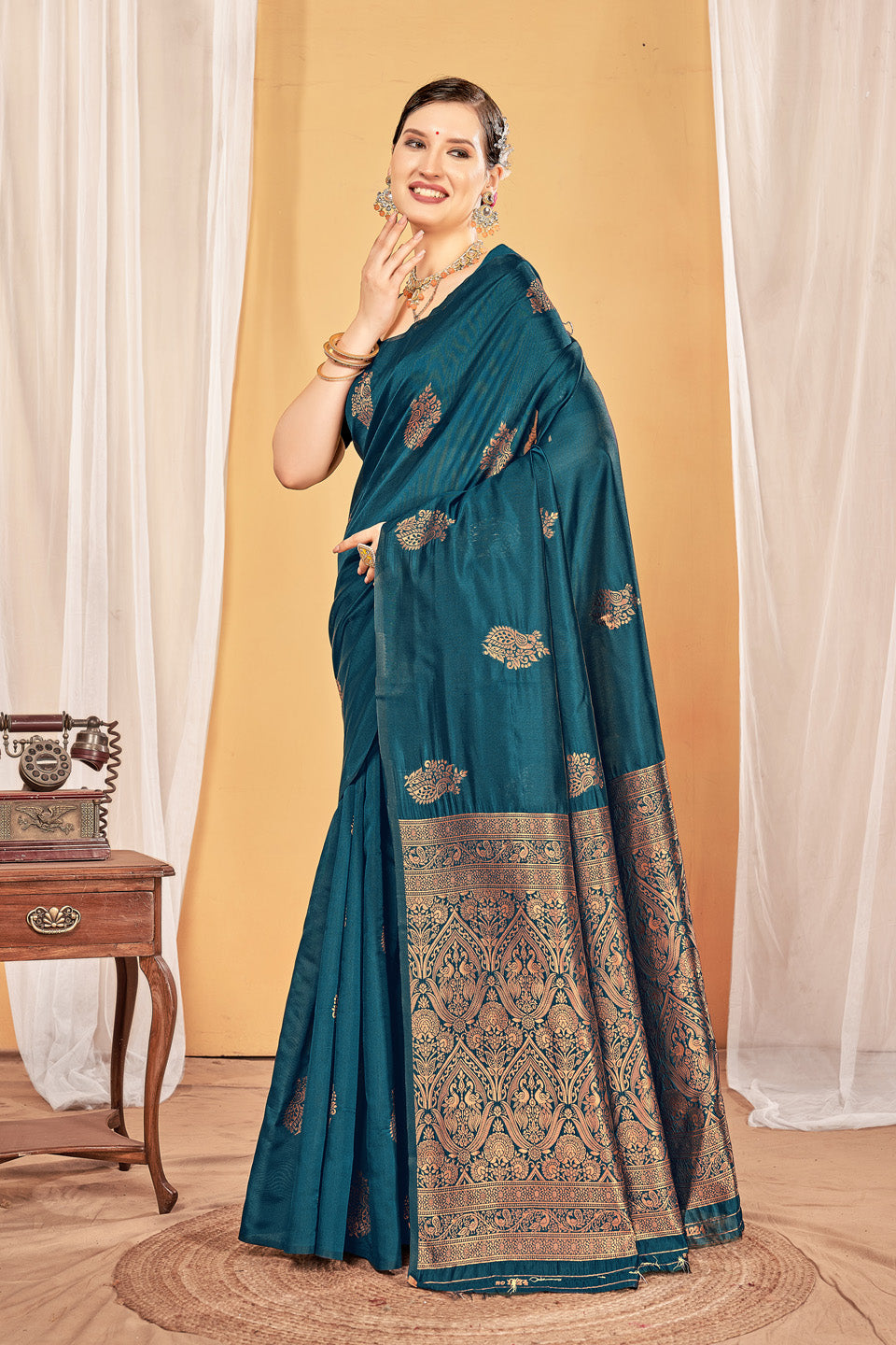 Zamuna Women Teal Silk Floral Woven Saree – Timeless Elegance in Teal