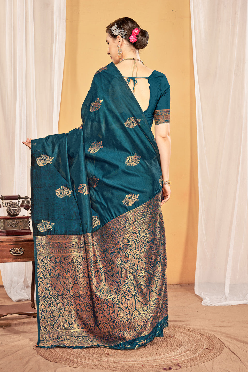 Zamuna Women Teal Silk Floral Woven Saree – Timeless Elegance in Teal