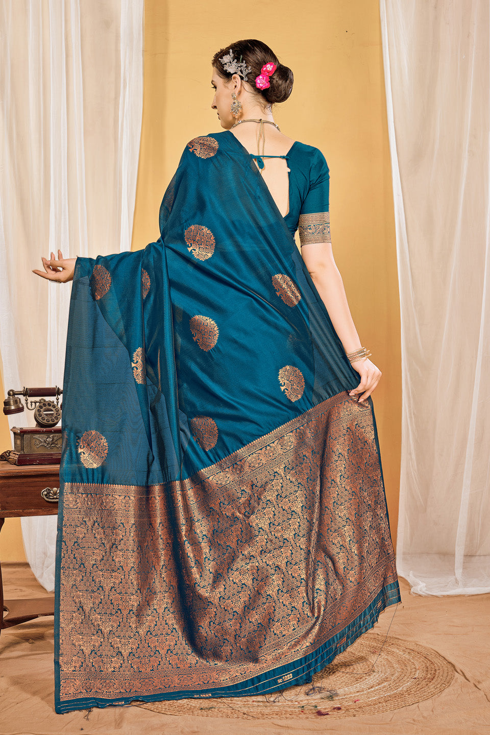 Zamuna Women Teal Silk Floral Woven Saree – Elegant Charm in Teal