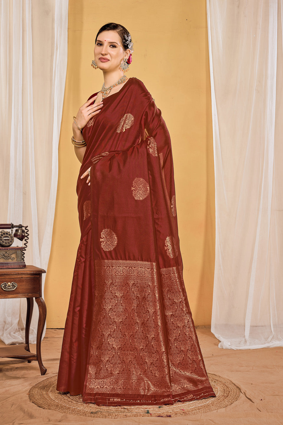 Zamuna Women Brown Silk Floral Woven Saree – Classic Elegance in Rich Brown