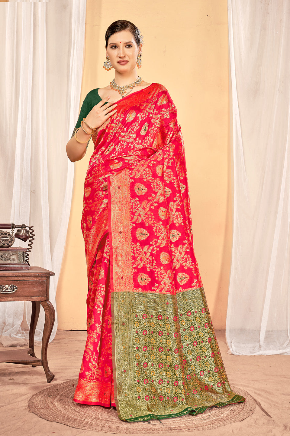 Zamuna Women Pink Silk Floral Woven Saree – Feminine Elegance in Soft Pink