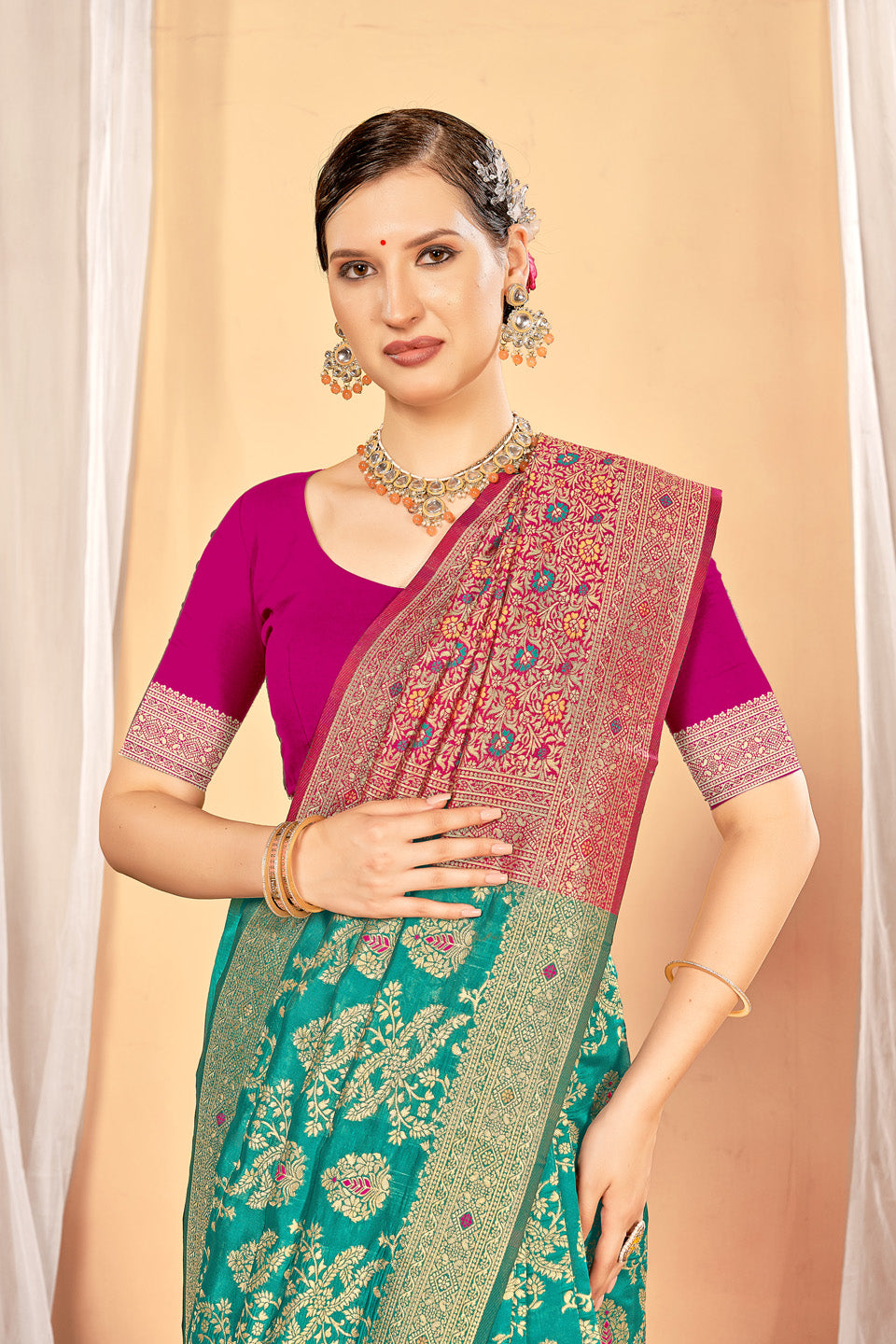 Zamuna Women Light Green Silk Floral Woven Saree – Fresh Elegance in Pastel Green