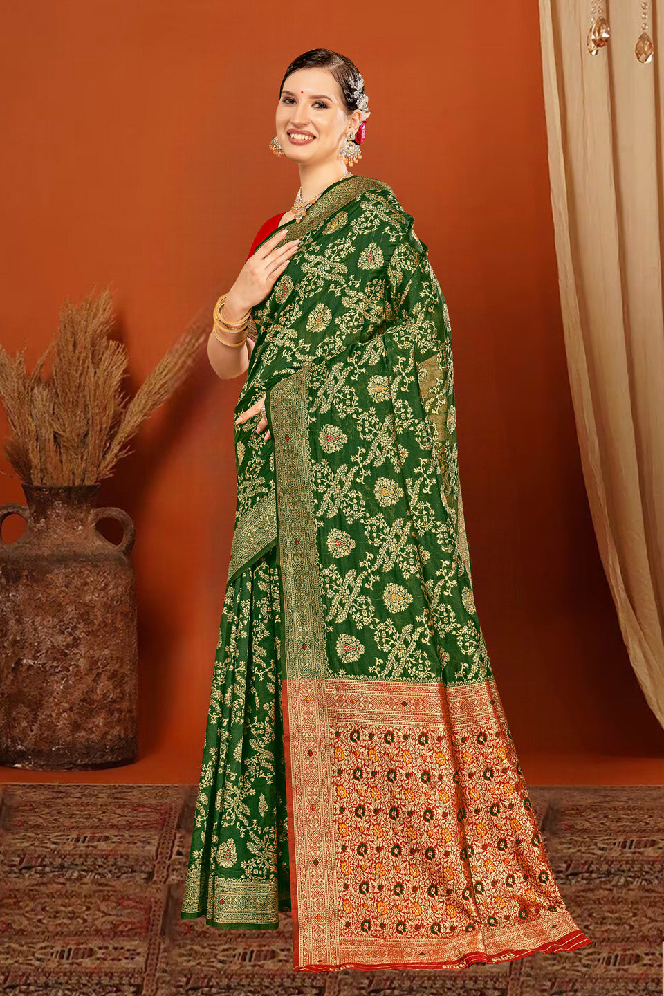 Zamuna Women Green Silk Floral Woven Saree – Elegant Charm in Vibrant Green