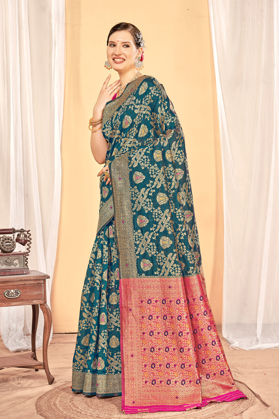 Zamuna Women Teal Silk Floral Woven Saree – Timeless Elegance in Teal