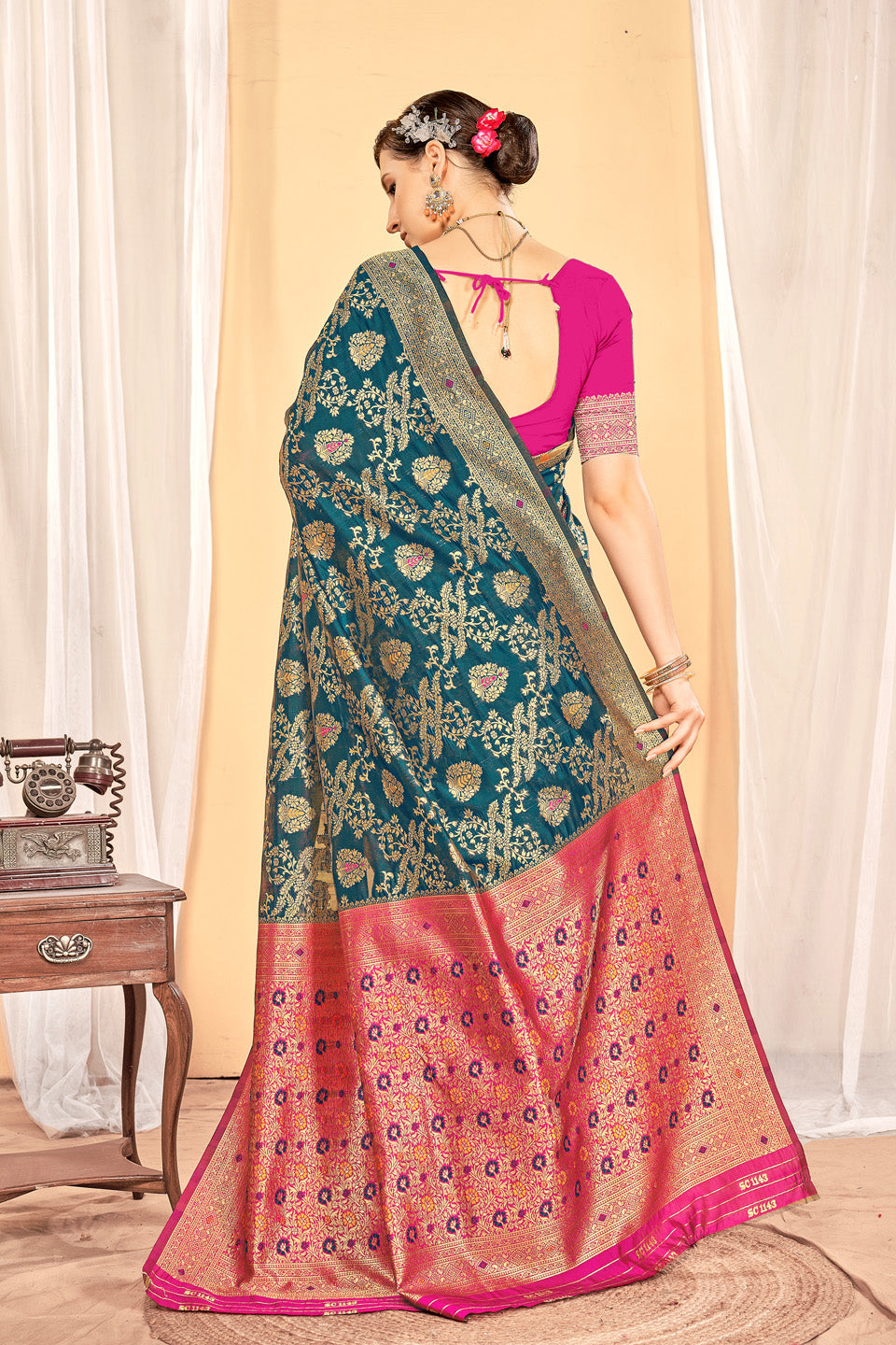 Zamuna Women Teal Silk Floral Woven Saree – Timeless Elegance in Teal