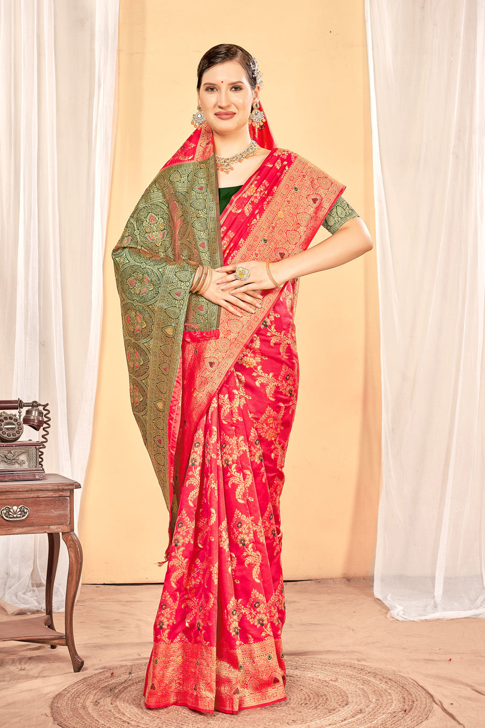 Zamuna Women Red Silk Floral Woven Saree – Timeless Elegance in Rich Red